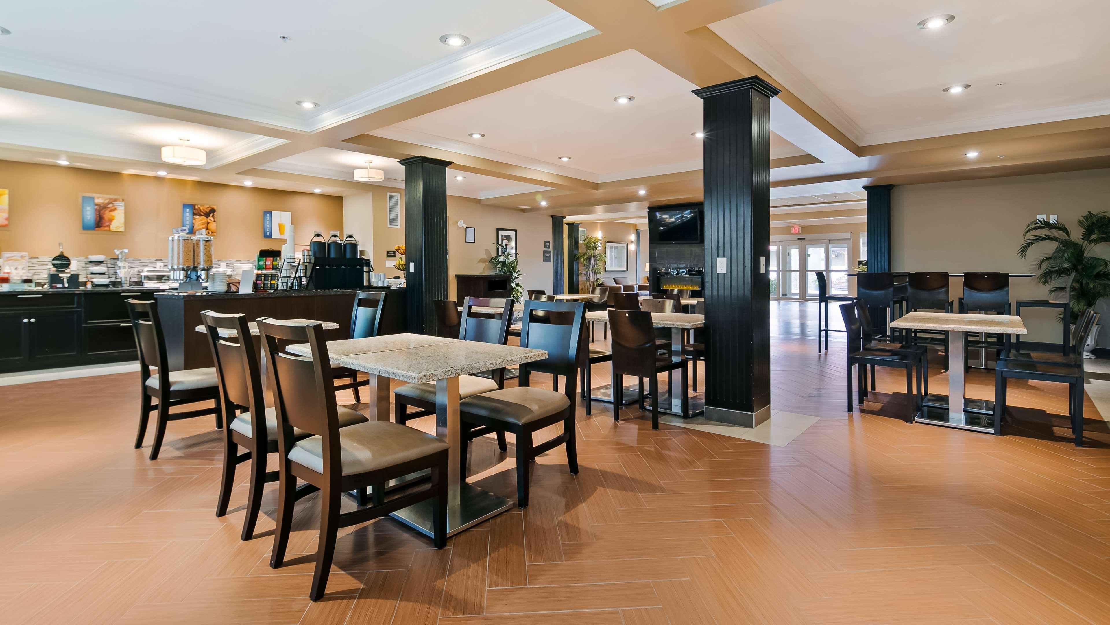 Best Western Plus Peace River Hotel & Suites Luaran gambar
